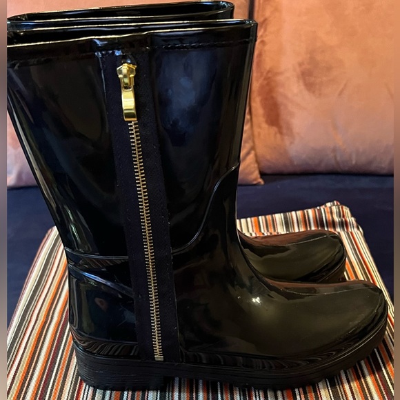 Unlisted by Kenneth Cole| Black| Mid-calf Zip Rain Boots| EUC - Picture 5 of 7